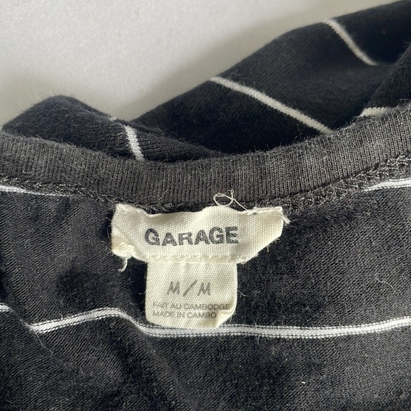 Striped Tank Top Garage Size Medium - Picture 4 of 6